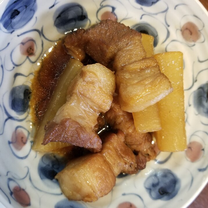 豚バラと大根の煮物